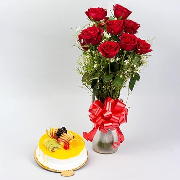 Rose in Vase with Cake