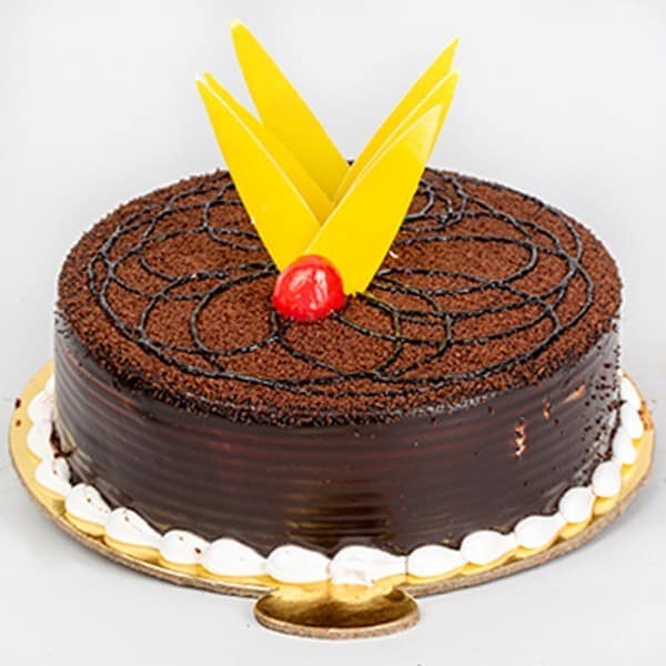 New Walis Bakery Darjeeling - Premier Chocolate Garnish Cakes | Facebook