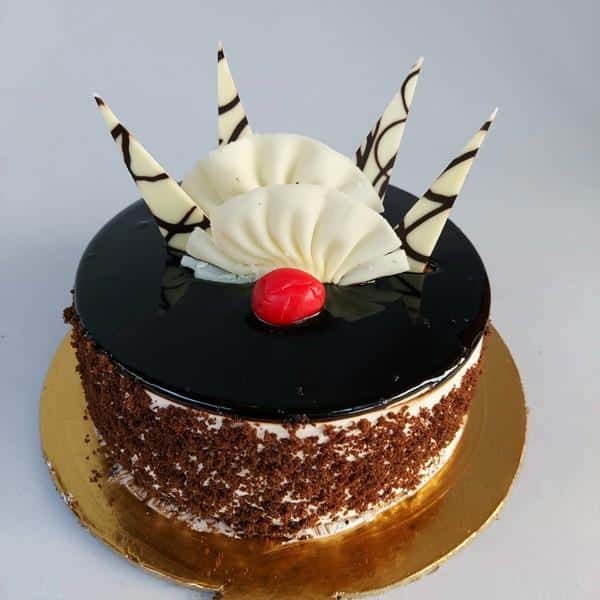 Blissful bakes by Preeti - Chocolate mocha cake is the combination of  chocolate and coffee! | Facebook