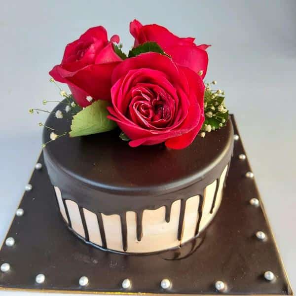 Chocolate Cake with Rose