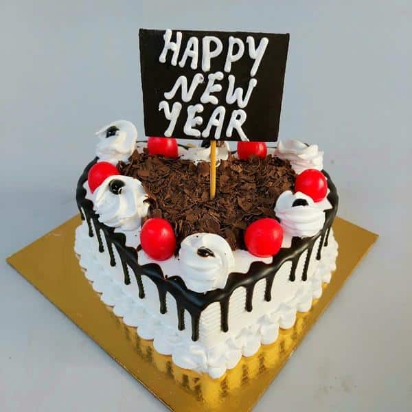 22 Best New Year's Cake Ideas - New Year's Eve Party Cakes