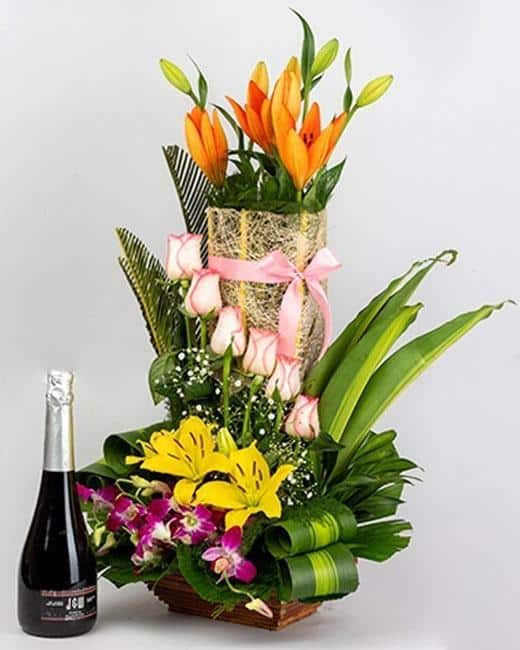 Combo of Champagne & Mix Flower Basket
