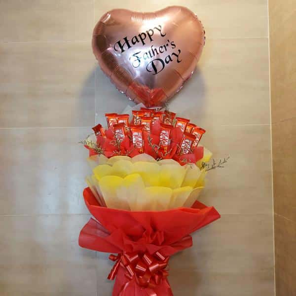 Kitkat Bunch with Foil Ballon (Happy Father's Day)