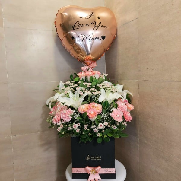 I Love You Mom Balloon with Flower Box