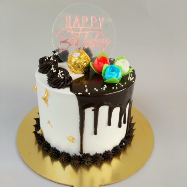 Black Forest Designer Cake - Luv Flower & Cake