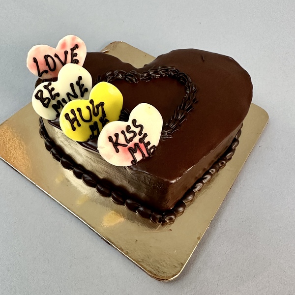 Buy/Send Chocolate Dilwala Cake Online @ Rs. 2099 - SendBestGift