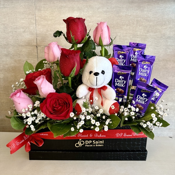Combo of Roses, Teddy & Chocolate