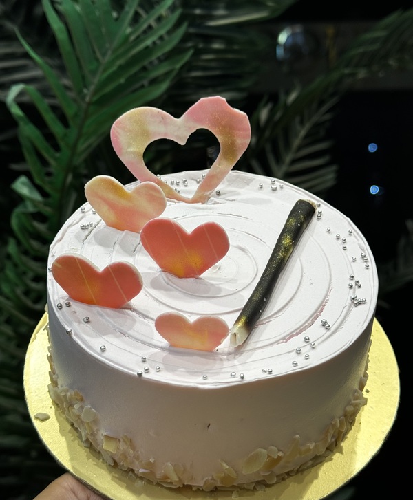 White Chocolate Dome Pinata With Red Velvet Hammer Cake (Eggless) -  Ovenfresh